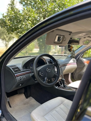 Mercedes E 200 CDI - imagine 4