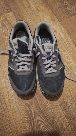 adidas buni de alergat