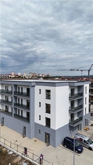 Apartament la cheie cu 2 camere la etajul 2 Pictor Brana Selimbar - imagine 6