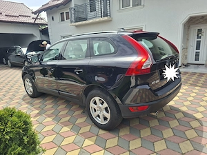 Volvo XC 60 4x4 - imagine 2
