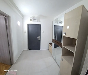 Inchiriez apartament 2 camere ,Strada Schelelor nr.2 Campina ,renovat mobilat si utilat complet nou - imagine 15