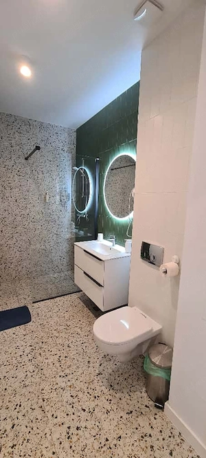 Inchiriere regim hotelier Mamaia Nord-Navodari,Parcare gratis,30m de plaja - imagine 2