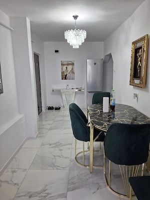 De vanzare apartament decomandat cu 2 camere  - imagine 2