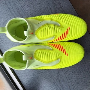  Ghete Nike Phantom 6 High Academy de iarba pentru copii