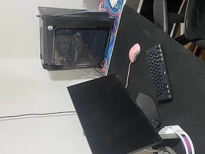 Pc gaming pentru detali sunați la nr de telefon se vinde și separate monitor maus tasta tot setapul 