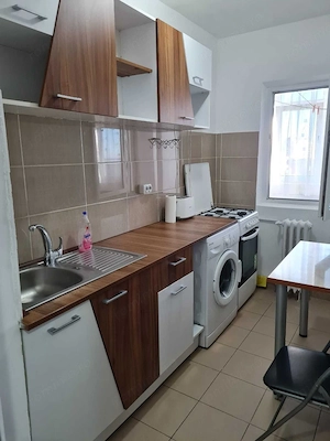 Garsonieră de închiriat în zona Metalurgiei - imagine 2
