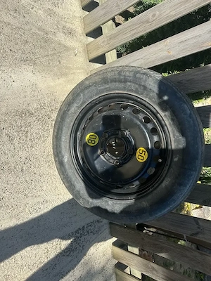 Roată de rezervă originală BMW 17 , tip slim donut, în stare bună. - imagine 3