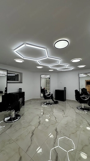 Vand afacere la cheie - salon frizerie