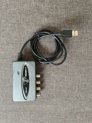 Placa audio externa Behringer U-Control UCA200 USB