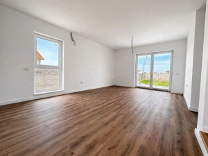 Duplex despartit prin camera tehnica Comision 0 - 189.000 Euro - imagine 4