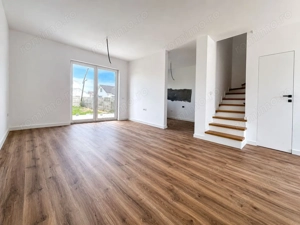 Duplex despartit prin camera tehnica Comision 0 - 189.000 Euro - imagine 3