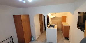 Închiriez garsoniera UMT 17m 