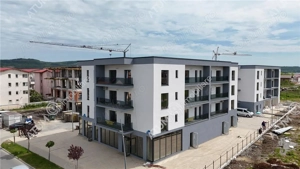 Apartament 2 camere decomandate parcare si balcon zona Brana Selimbar - imagine 5
