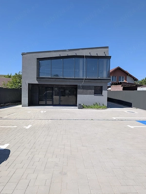 Spatiu comercial, 164mp, 5 parcari, zona Av. Iancu