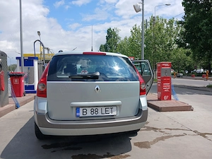 Vând Renault Megane 2 break, 2003 impecabil tehnic și estetic! Preț 2000 Euro neg. - imagine 2