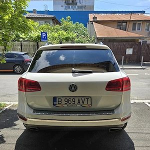 VW Touareg 2017 de vanzare - imagine 4