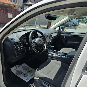 VW Touareg 2017 de vanzare - imagine 7