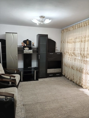 Apartament cu 2 camere, O.Onicescu- Zona Scoala 11 - imagine 2