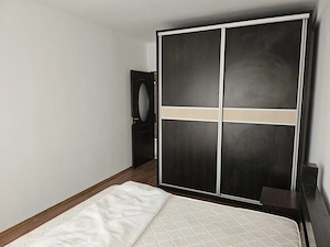 Apartament renovat de 2 camere cu balcon si loc de parcare - imagine 13