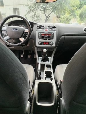 Ford Focus II Hatchback, 1.6 benzină, 100 CP, an 2007 - imagine 4
