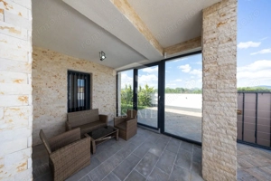 Sanpetru ,Subcetate-Casa 4 camere,3 bai+480 mp teren - imagine 14