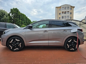 Opel Grandland X 1.6 Hibrid 300 CP Automatic GarantieAuto.ro - imagine 5