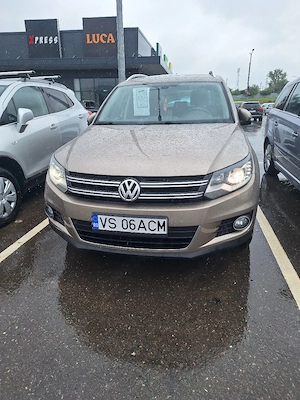 Vând vwTiguan an2015 motor de 20. diesel. cutie automată. tracțiune 4 4senzori parcare față spate 