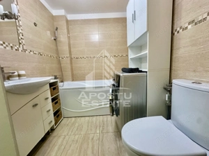 Apartament cu 2 camere, bucatarie inchisa, etaj 1, zona centrala Giroc - imagine 10