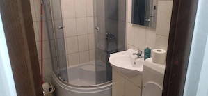 Apartament 2 camere nemobilate neutilate - imagine 6