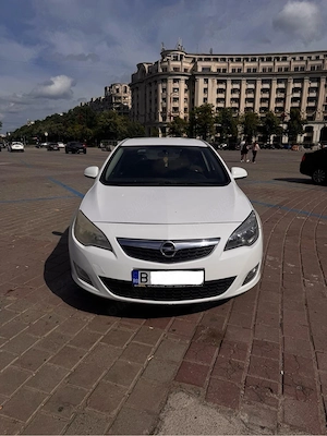 opel astra j - imagine 5