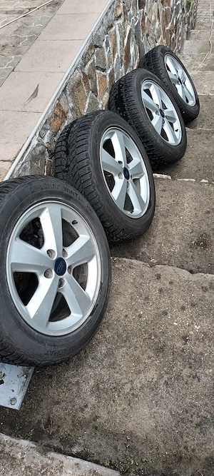 Vand cauciucuri cu jante originale ford
