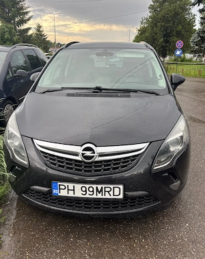 Vând Opel Zafira tourer euro 6.