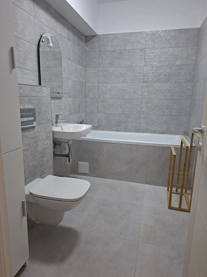 Studio spatios de inchiriat - UNO Brasov - imagine 6