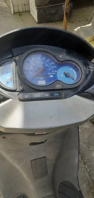 Vând scuter Aprilia  - imagine 5