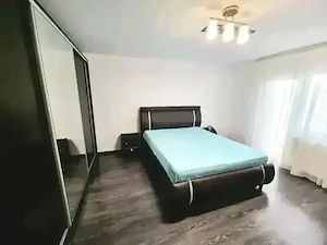 vand apartament