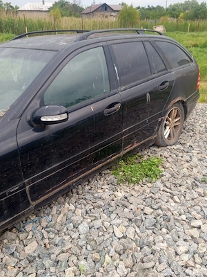 Dezmembrez BMW X5 3.0D și Mercedes C180 Kompressor Benzina ,toate piesele disponibile  - imagine 2