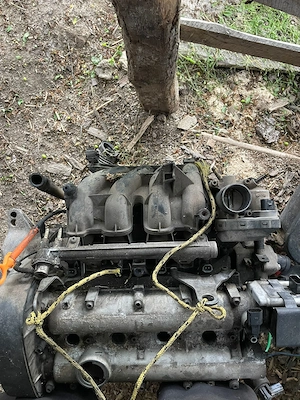 Vând sau dezmembrez motor de golf 4 1.4 16 valve - imagine 4