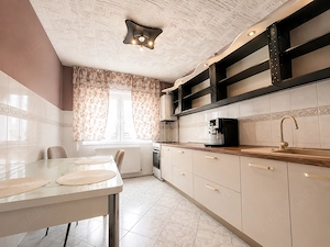 Vând apartament cu 4 camere - imagine 10