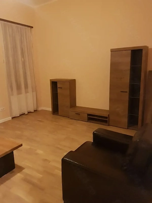 2 cam. DECOMANDAT, str. Traian Moșoiu, etaj 1, lângă Medicină - imagine 3