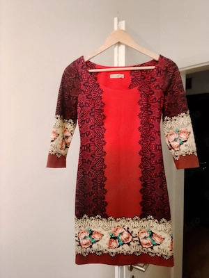 Vând rochie mărimea 38, preț 30 ron