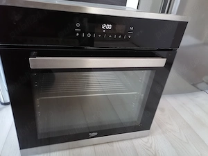 Vind cuptor incorporabil electric Beko ca nou 
