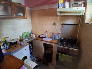 închiriez apartament cu 3 camere  - imagine 5