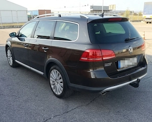 Vând Volkswagen Passat Alltrack 2014 4x4 - cutie automată - ÎN STARE IMPECABILĂ - imagine 3
