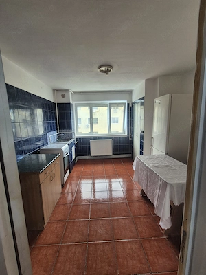 Apartament 2 camere decomandat, 60 mp utili, etaj 3 4, centrală proprie, Mihai Bravu Teleajen