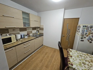 inchiriez apartament 3 camere - imagine 10