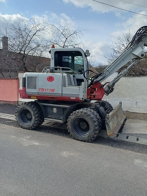 Servicii Excavator Takeuchi TB175W  - imagine 3