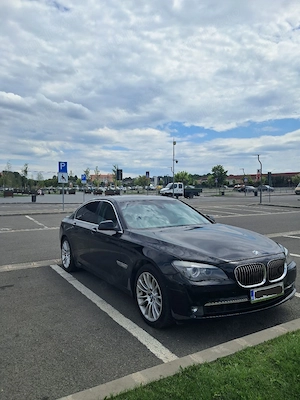 Vand sau schimb BMW 740 din 2013 X Drive - imagine 9