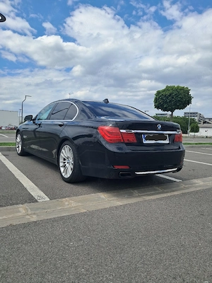 Vand sau schimb BMW 740 din 2013 X Drive - imagine 4