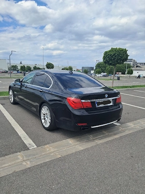 Vand sau schimb BMW 740 din 2013 X Drive - imagine 7