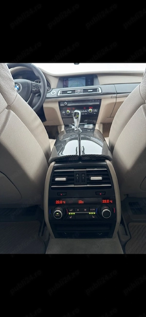 Vand sau schimb BMW 740 din 2013 X Drive - imagine 10